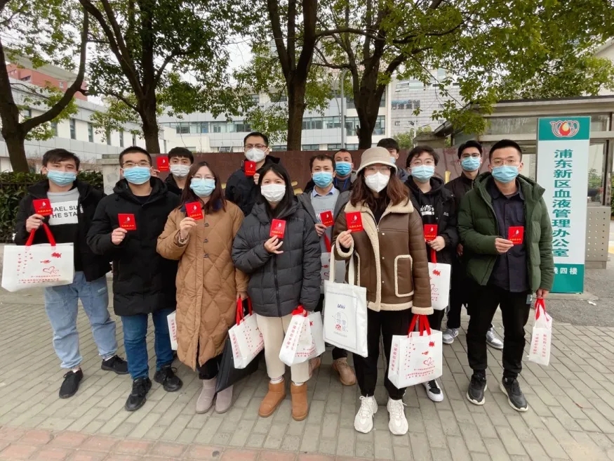 献血庆幸 大爱无疆 | 鸿运国际药业热血转达爱心，真诚转达温暖！
